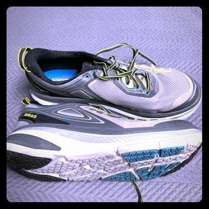 Running shoes